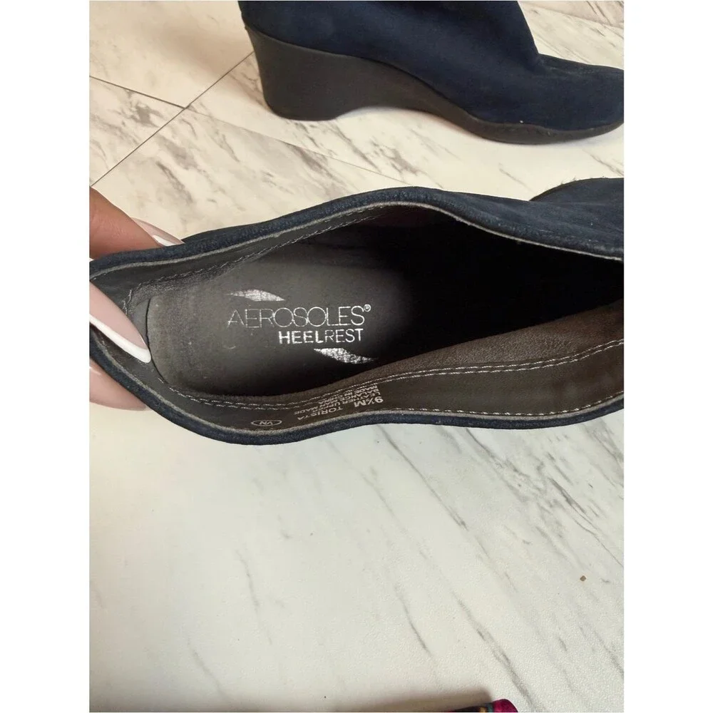 Aerosoles Torista Navy Suede Wedge Ankle Booties Front Zip Comfort Womens 9.5M
